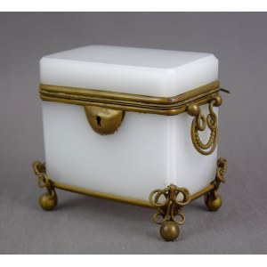 Cukiernica szklana biedermeier, ok. 1850 r.