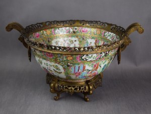 Famille rose giardiniera, bronze fittings, China, 1850/1860