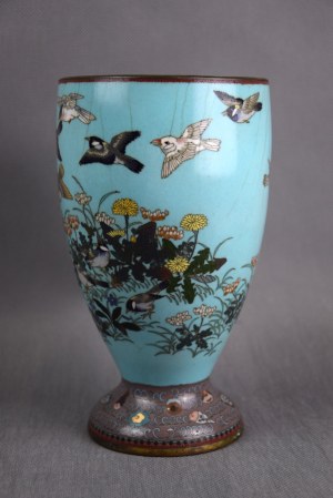 Cache pot with birds, cloisonné enamel, Japan, Meiji,