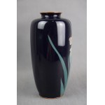 Wazon Irysy, emalia cloisonne, Japonia, Meiji, ok. 1900 r.