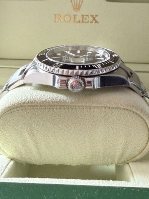 ROLEX SUBMARINER DATE 116610LN