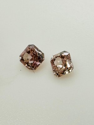 2 NATURAL POLISHED DIAMONDS 0.39 FANCY PINK - SI2 - F40801-27