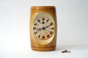 Porcelain mantel clock - Mirostowice