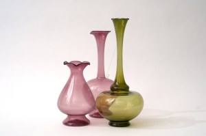 3 Thin glass vases