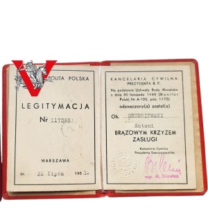 Bronze Cross of Merit of the Republic of Poland , Legitimation 1951, Box