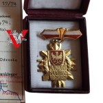 Złota Odznaka Za Zasługi dla Woj. Warszawskiego, Legitymacja, Kobieta