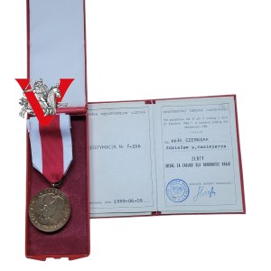 Płk Czerniak, Złoty Medal za Zasługi Dla Obronności Kraju , Legitymacja Pudełku