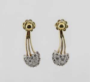 Earrings with diamonds