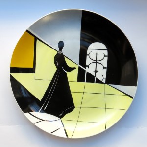 Decorative platter In front of the window, Wawel/ZPS Krzysztof, circa 1960.