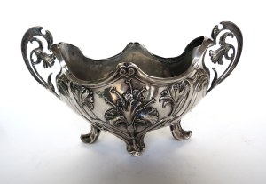 Art Nouveau silver jardiniera, Vienna, circa 1900.