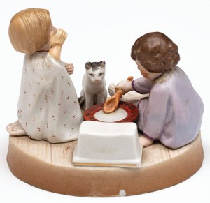 GIRLS WITH CAT, Russia, Verbilki, Gardner, ca. 1870, biscuit, ceramic paint, gilt; 9.5 x 11.8 x 10 cm
