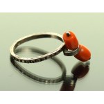 Ring with coral, Warmet (105)
