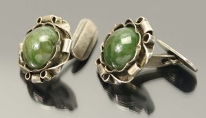 Jade cufflinks, Metalwork (109)