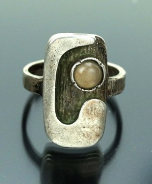 Agate ring, Warmet (111)