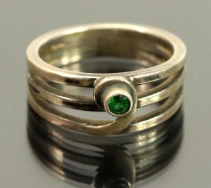 Ring with green zirconia, Rytosztuk (159)