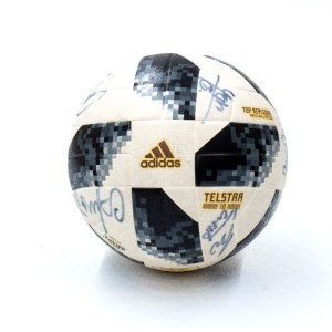 Calcio - Russia 2018 - Pallone cuoio autografato