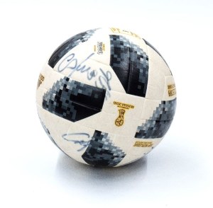 Calcio - Russia 2018 - Pallone cuoio autografato