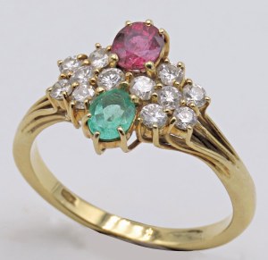 Jewellery - Yellow gold ring with brilliants ct.0.75,ruby ...