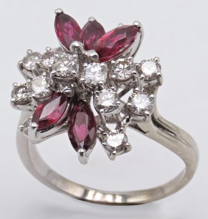 Jewellery - White gold ring with diamonds ct.1.30 approx., ...
