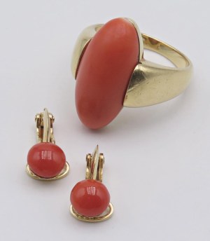 Jewellery - Anello e orecchini in oro giallo e corallo misura ...
