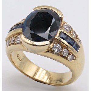 Jewellery - Anello in oro giallo con brillanti ct 0,30, zaffir...