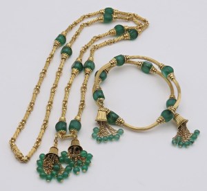 Jewellery - Yellow gold and chrysoprase necklace and bracelet lu...