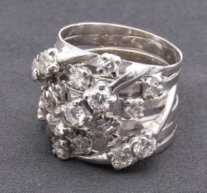 Jewellery - White gold band ring with brilliants,diamond...