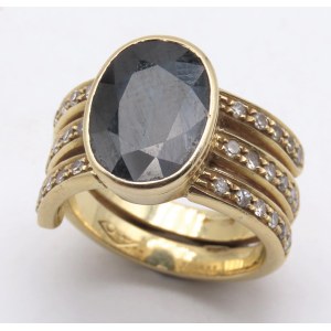 Jewellery - Anello oro giallo con piccoli brillanti e zaffiro ...