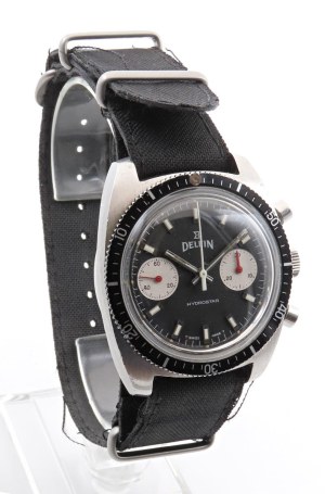 Ugly Ducklings - Vintage Watches - DELFIN- Chronograph. Valjoux 77-33 movement at cari...