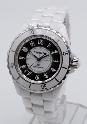 Watches - CHANEL J12. Self-winding movement. Referen...