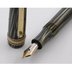 Pens - MONTBLANC. 142 Green striated. Penna stilografic...