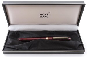 Pens - MONTBLANC. Ballpoint pen. Body and cap made of res...