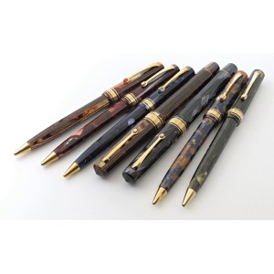 Pens - OMAS. Lotto di 7 penne a sfera. Oggetti usati ma i...