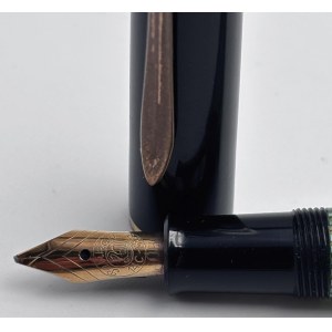 Pens - PELIKAN. 140. Penna stilografica. Corpo con striat...
