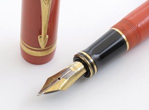 Pens - PARKER. DUOFOLD. Fountain pen. Body and cap...