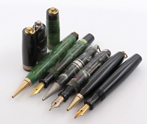 Pens - PARKER. Mod. DUOFOLD LADY. No. 3 Fountain Pens and N....