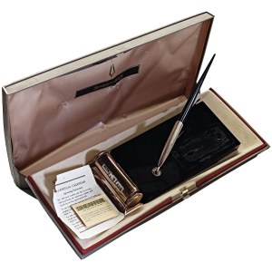 Pens - SHEAFFER'S. Set da scrivania. Oggetto composto da ...