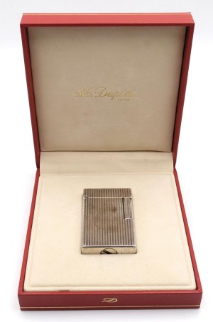 Lighters and Objects - S.T. DUPONT - Lighter - Silver metal body...