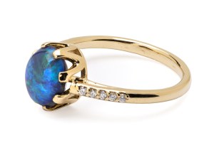 Ring with Australian opal and diamonds, early 21st century.