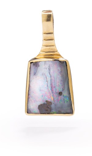 Pendant with australisian opal , early 21st century.