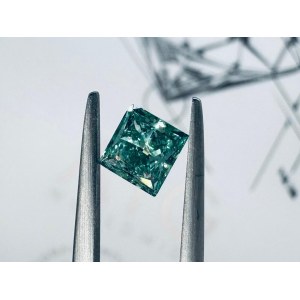 NATURAL POLISHED DIAMOND 0.8 FANCY VIVID GREEN - GEMMOLOGICAL CERTIFICATE* - SI1 - AIG - C30610-2