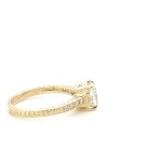 2.74 GR GOLD RING WITH DIAMONDS - DH-R644