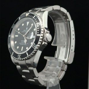 ROLEX SUBMARINER DATE 16610