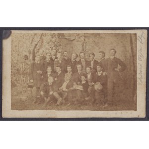 FEJA Edward] Fotografia absolwentów VI. klasy gimnazjum w Samborze. Fot. E. Feja, Sambor 1869 r.