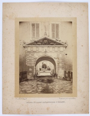 [ZOLKIEVSKY ZONES] Gate to the Royal Castle in Zolkva. Photo: T. Szajnok. [Lviv 1867]