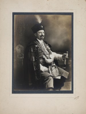 Lviv Bractwo Kurkowe in Lviv] Photograph of King of the Balls of Hounds Jan Sudhoff with dedication. Lviv, 24/6 1922. Photo by Lissa Lviv [Rifle Society].