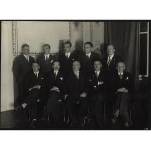 FABLOK, Pociągi, Parowozy] Dyrekcja Fabloku w Chrzanowie. 1936 r.