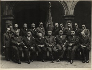 Kraków Master Bookbinders on the occasion of the foundation of the banner of the Bookbinders' Guild in Kraków on 12 May 1946.