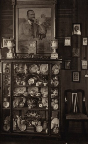 [BRUNICKI Konstanty, collections] Set of 9 photographs and a series of postcards depicting the collections of Baron Konstanty Brunicki (1861-1937) of Lviv.