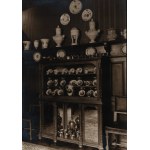 [BRUNICKI Konstanty, zbiory] Zestaw 9 fotografii oraz seria pocztówek z przedstawieniem zbiorów barona Konstantego Brunickiego (1861-1937) ze Lwowa.